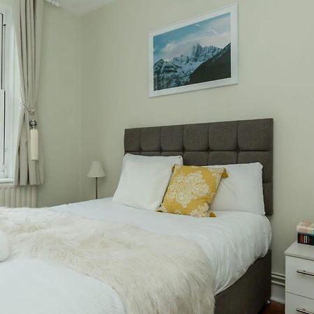 Convenient 2 Bedroom Apartment In Waterloo London Exterior foto
